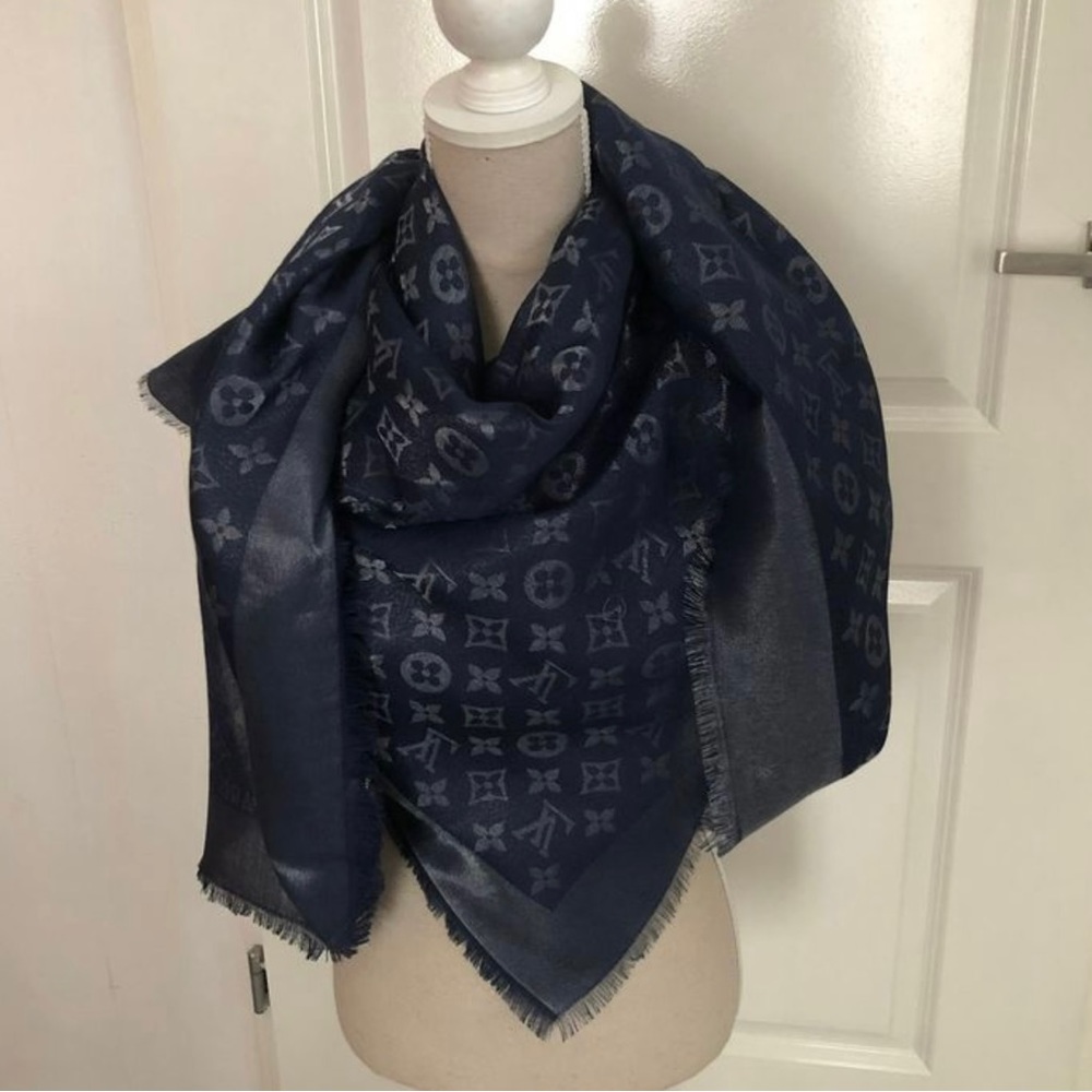 scarf Louis Vuitton